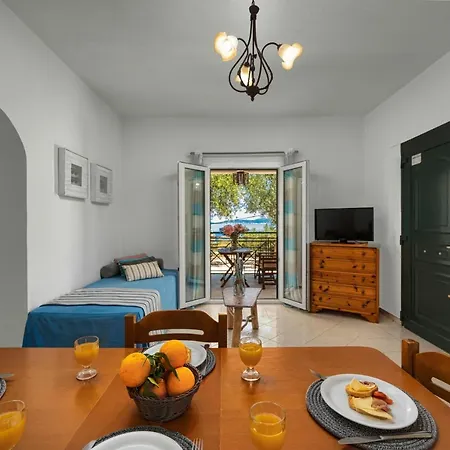 Keri Pavezzo Apartman *