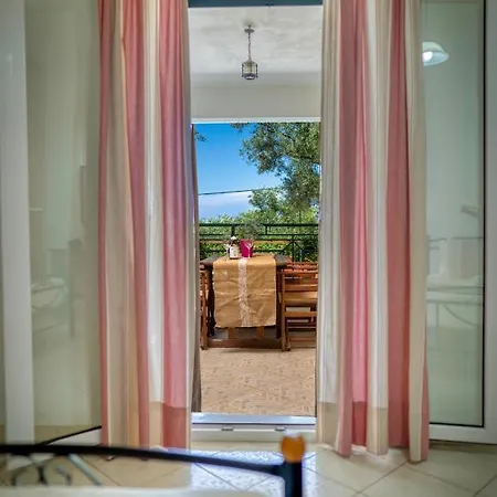 Keri Pavezzo Apartmán