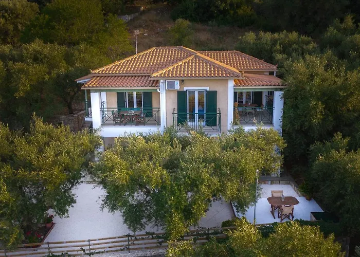 Keri Pavezzo Маратьяс