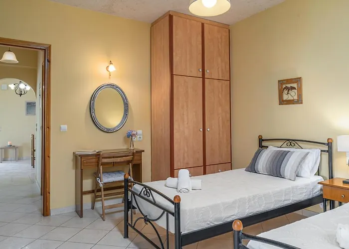 Keri Pavezzo شقة *