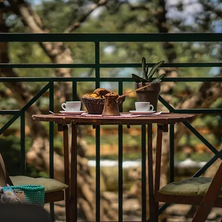 דירה Keri Pavezzo Marathiás